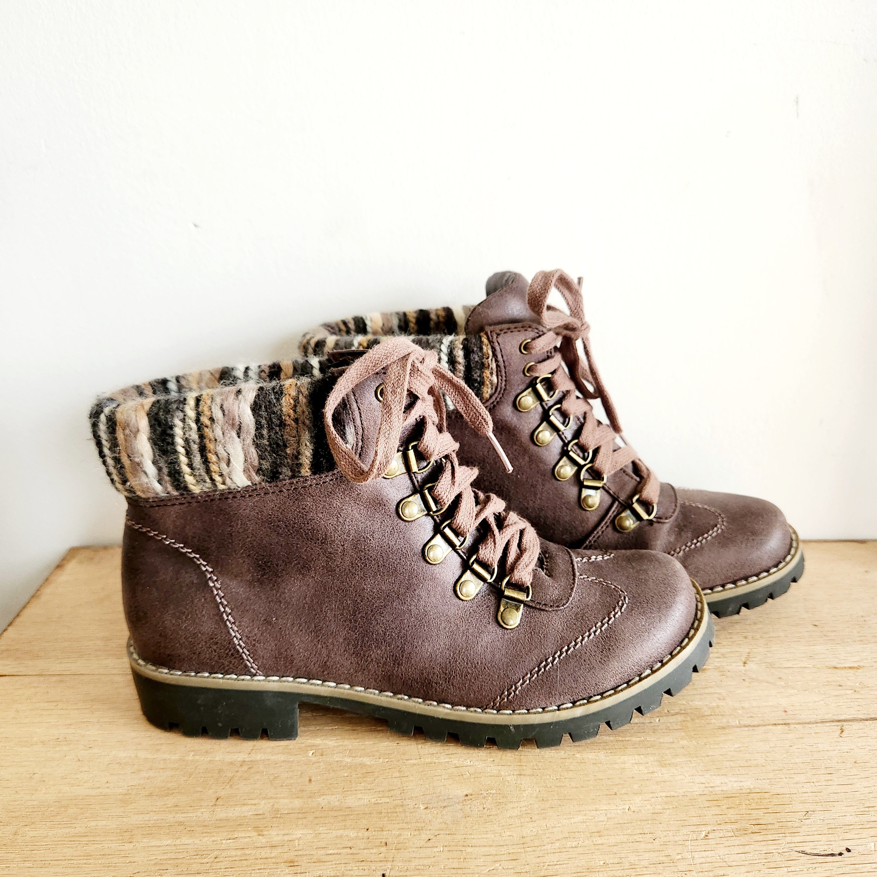 Cliffs ankle boots online